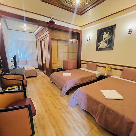 Bi Saigon Hotel Хошимин Екстериор снимка