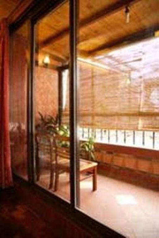Bi Saigon Hotel Хошимин Стая снимка