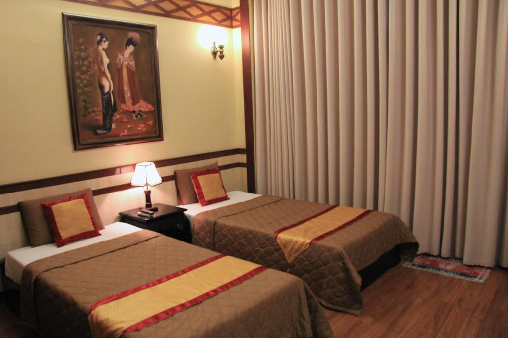 Bi Saigon Hotel Хошимин Екстериор снимка