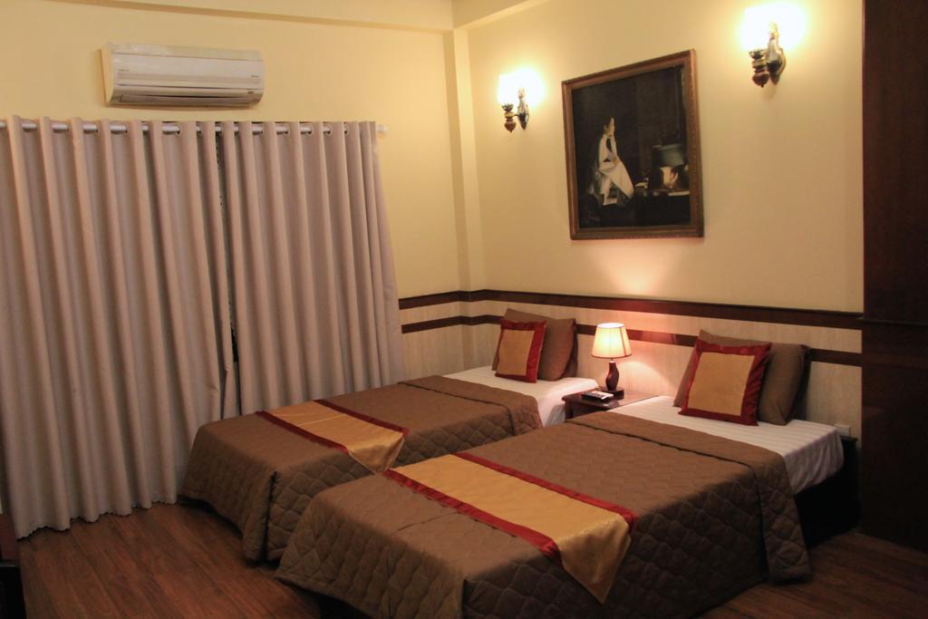 Bi Saigon Hotel Хошимин Екстериор снимка
