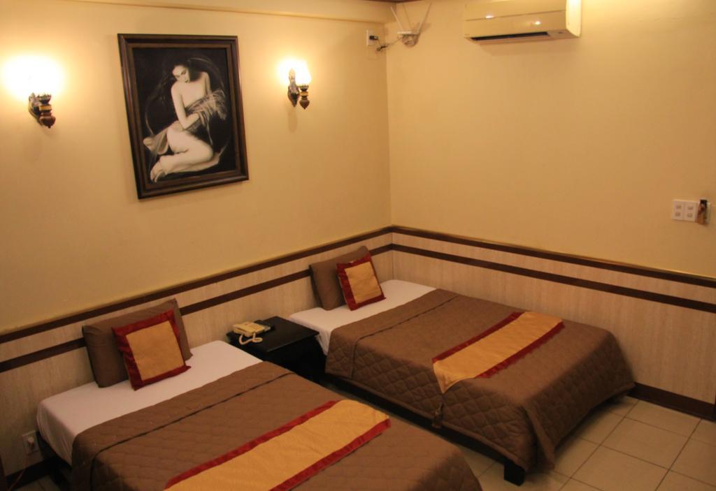 Bi Saigon Hotel Хошимин Екстериор снимка